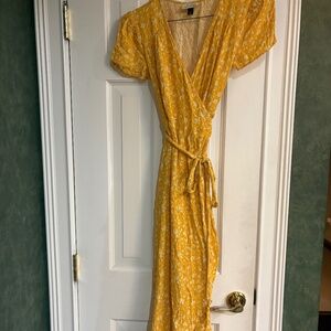 Universal Thread wrap around dress